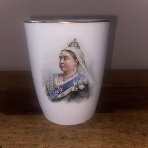 Antique queen victoria - queen, diamond