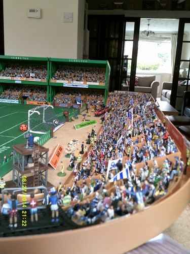 Model football fans - model,