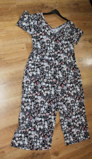 KIM&CO Black Floral Short