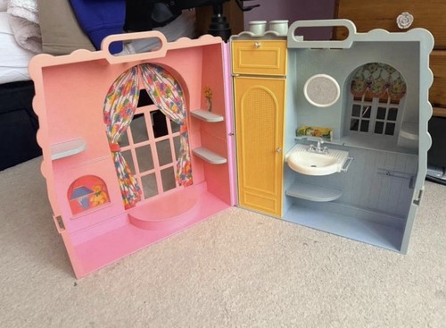 Rare barbie vintage - town, house