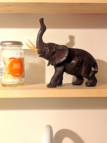 Elephant ornament figurine - elephant, ornament/figurine