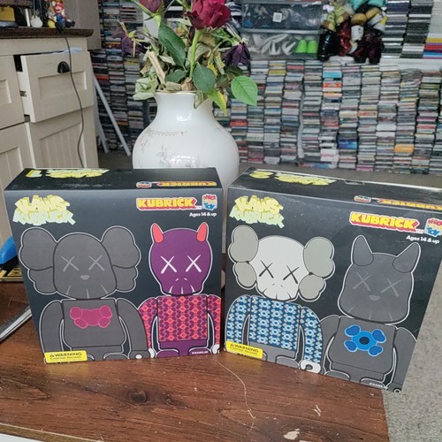 New kaws kubrick bus - new!,