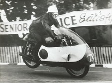 ORIGINAL. ISLE OF MAN. TT RACES. 1957. BOB McINTYRE. GILERA. SILVER JUBILEE. MGP