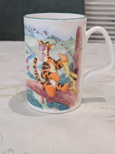 Winnie the pooh fine - winnie, bone