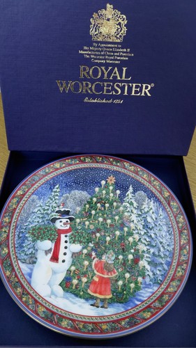 Royal worcester plate - royal,