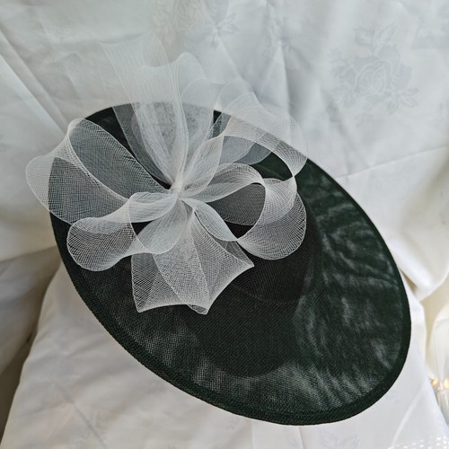 Dark green white wide brim - dark,