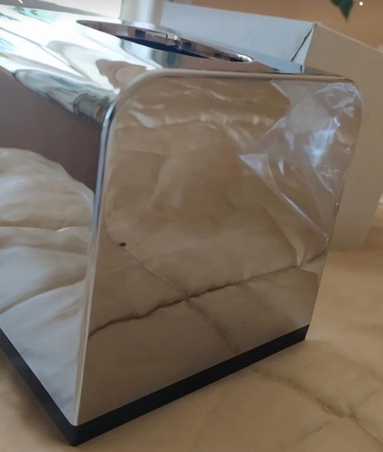 Mirror effect tissue box