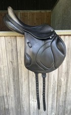 Dapple Jump Saddle Black 17.5