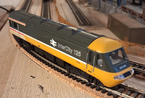 Hornby intercity 125 train - 125, x