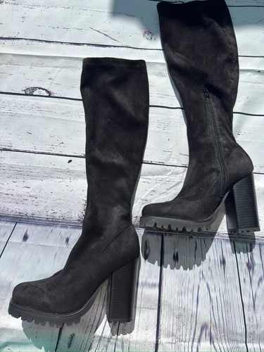 Knee high boots - knee,