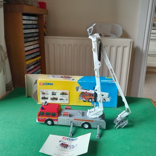 Corgi 32001 cheshire fire - corgi,