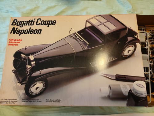 Testors scale bugatti - testors, 1:24