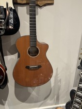Breedlove Pursuit Concerto CE Acoustic Guitar With Hardcase