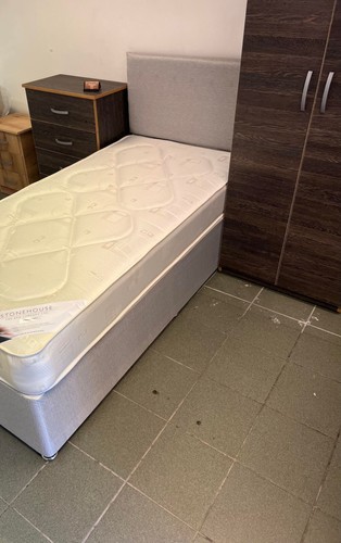 Short divan bed 2ft6 - divan,