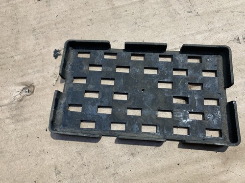 Suzuki gsxr battery tray k6 - k5,