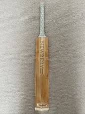 Newbery Cricket Bat Kudos 2