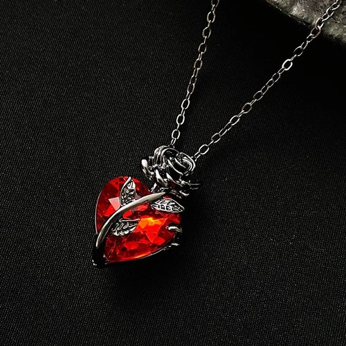 Gothic rose red heart pendant - gothic,