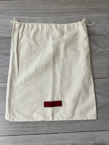 Valentino garavani luxury - valentino,