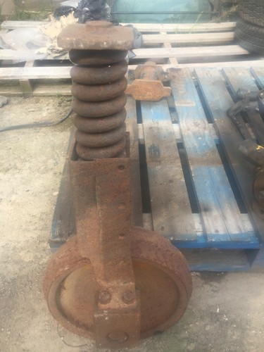 C41 digger idler wheel off - digger,