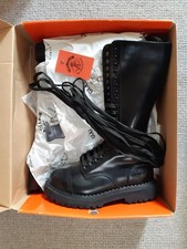 UK8 Gladiator ‘Sentinel’