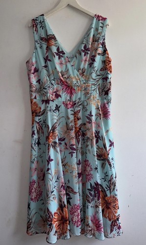 Bnwt gina bacconi - bnwt, light