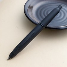 Pilot Namiki CAPLESS Matte Black 18K-750 White Gold Nib Fountain Pen