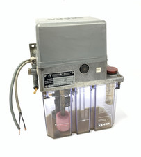 Willy Vogel 122 049 301 Lubrication Machine Tank Pump 110/220v