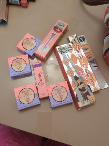 Benefit make bundle brand - benefit,