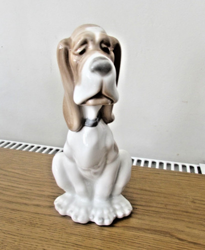 Nao lladro sad - sad, /