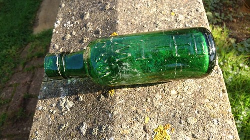 S l bottle - r.w,