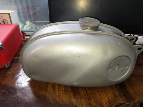 Bsa bantam petrol tank - bsa, d10