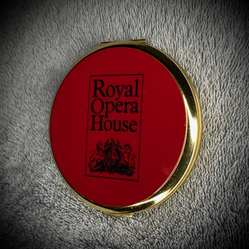 Stratton powder compact - powder,