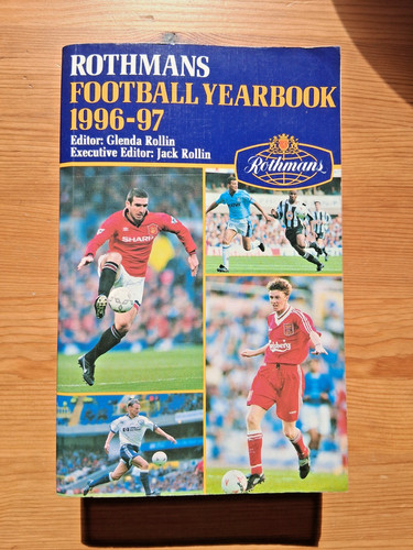 Rothmans football yearbook - rothmans,