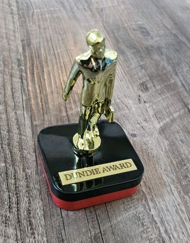Dundie award the office - award,
