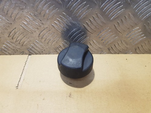 Isuzu trooper fuel cap petrol - trooper,