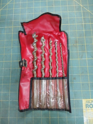 5no vintage footprint brace - 5no.,