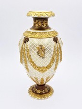 FINE WEDGWOOD VICTORIA WARE GILDED PORCELAIN NEO-CLASSICAL URN c1897