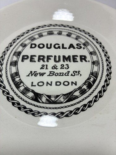 Nice douglas perfumer 23 - nice,