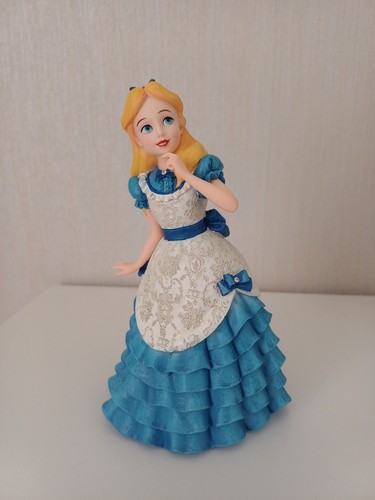 Disney showcase alice - alice, in