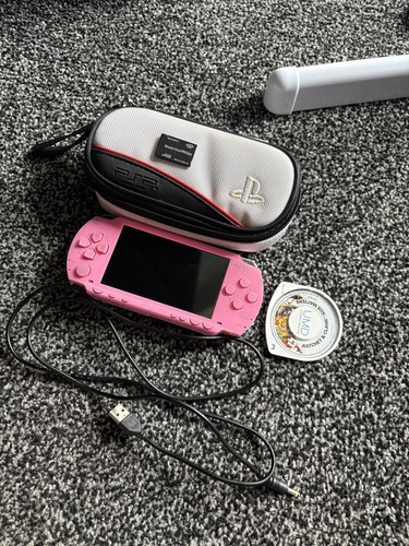 Pink psp playstation carry - &,
