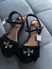 Next Girls Beautiful Velvet Sandals In Black Size UK 1 EU33 Brand New 