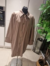 Four Seasons  beige trench