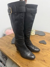 Essence Vintage Black Leather