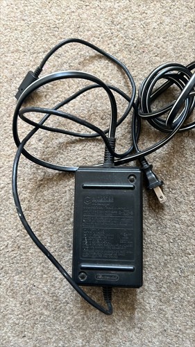 Official nintendo gamecube - nintendo,