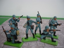 BRITAINS DEETAIL WW2 FULL SET