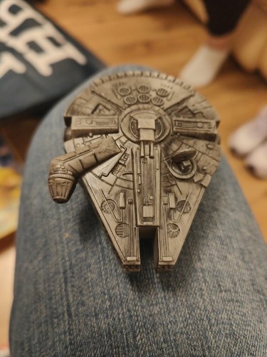Star wars millennium falcon - |,