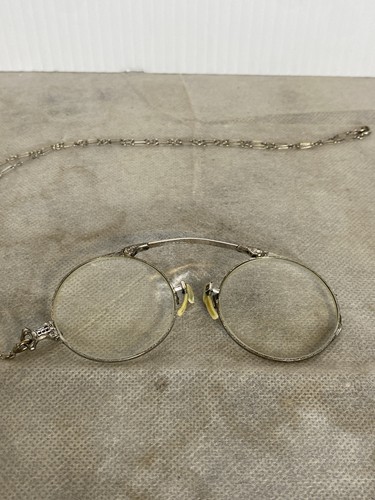 Antique foldable pince nez - foldable,