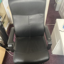 IKEA MILLBERGET Black office swivel chair