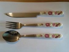 18 PCS CUTLERY SET WHITE /