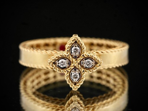 18ct yellow gold diamond - &,